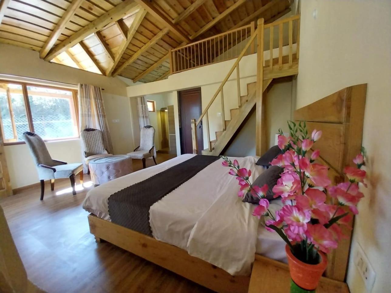 Anmol Paradise Hotel Mukteshwar Exterior photo
